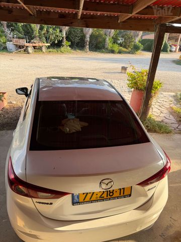 מאזדה 3