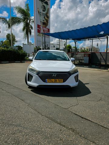 יונדאי איוניק