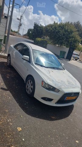 מודעת רכב מיצובישי לנסר