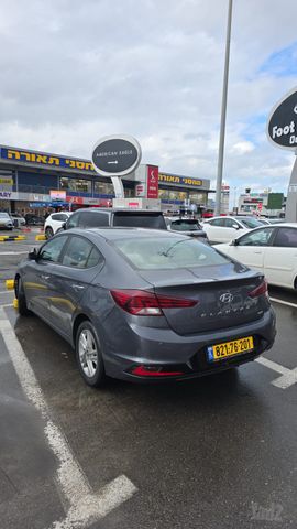 יונדאי אלנטרה