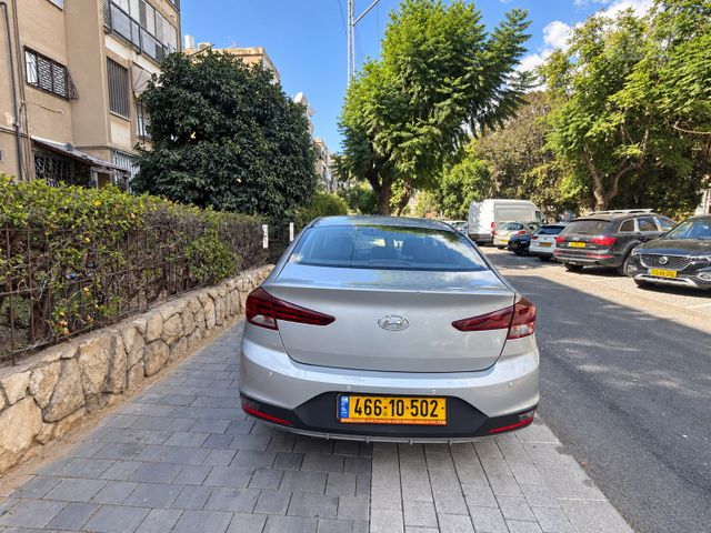 יונדאי אלנטרה