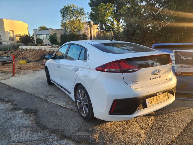 מודעת רכב יונדאי איוניק