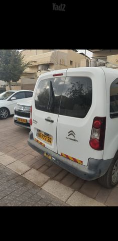 מודעת רכב סיטרואן ברלינגו