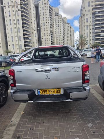 מיצובישי טרייטון / L200