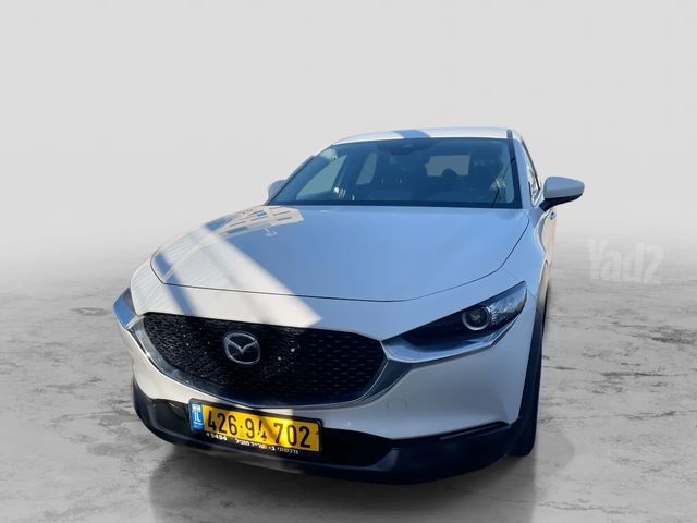 מודעת רכב מאזדה CX-30