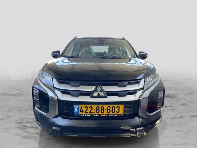 מודעת רכב מיצובישי ASX