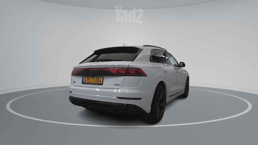 אאודי Q8