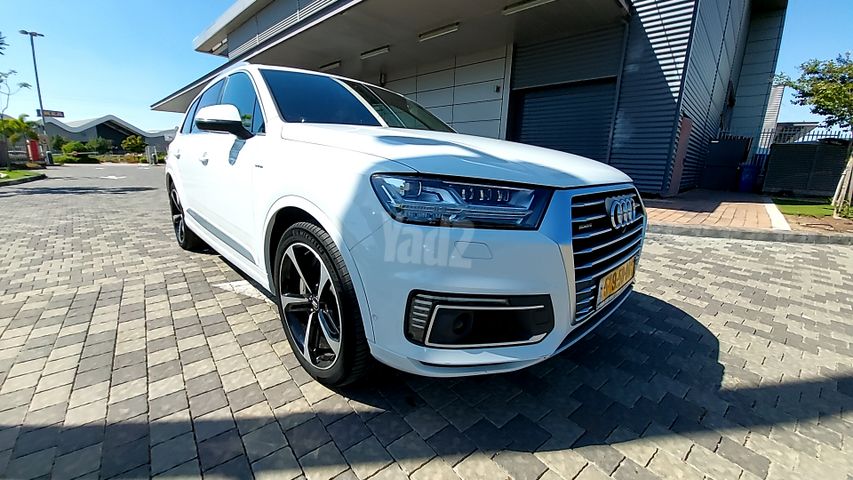 אאודי Q7