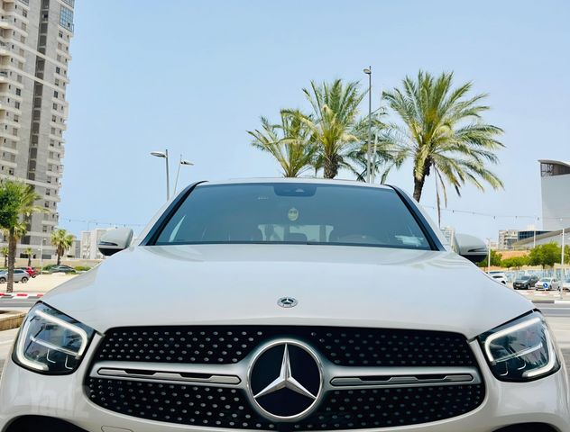 מרצדס-בנץ GLC קופה