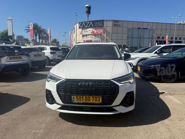 אאודי Q3