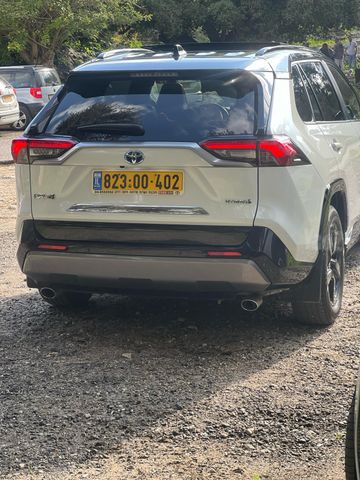 טויוטה RAV4