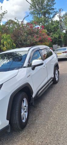 מודעת רכב טויוטה RAV4