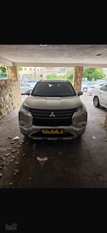 מיצובישי אאוטלנדר