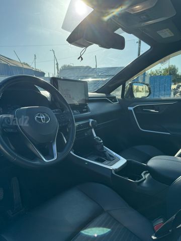 טויוטה RAV4