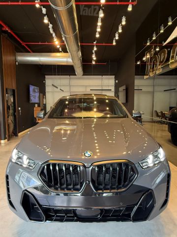 ב מ וו X6