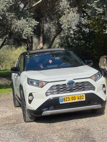 טויוטה RAV4