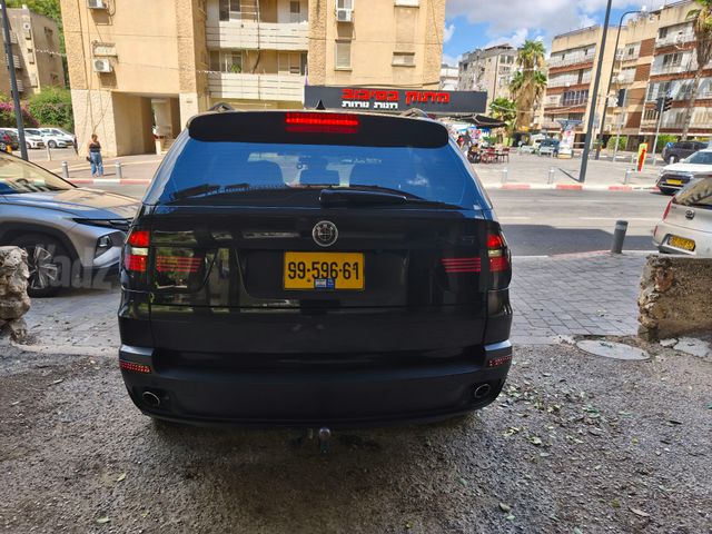 ב מ וו X5
