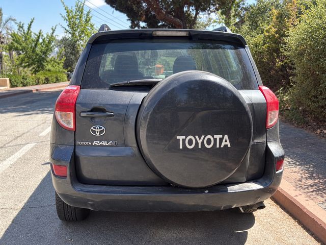 טויוטה RAV4