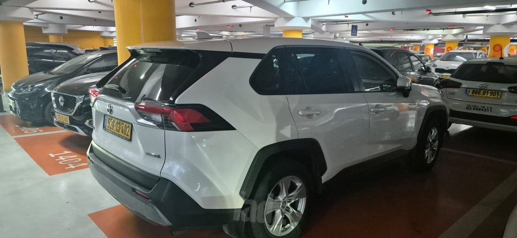 טויוטה RAV4
