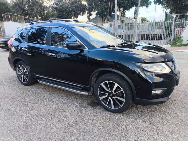 ניסאן אקס טרייל