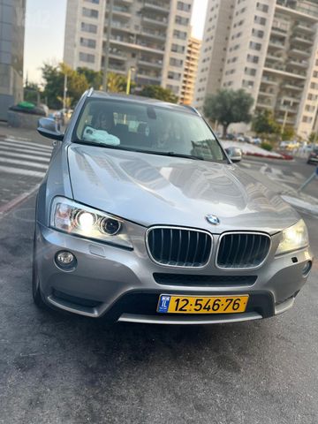 ב מ וו X3
