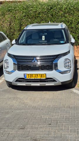 מודעת רכב מיצובישי אאוטלנדר