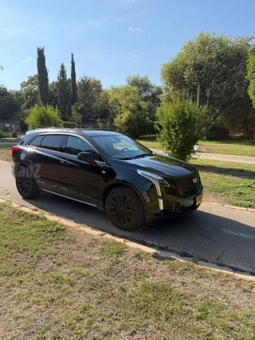 קאדילק XT5