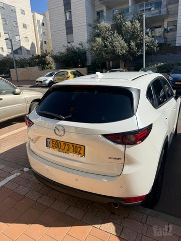 מודעת רכב מאזדה CX-5