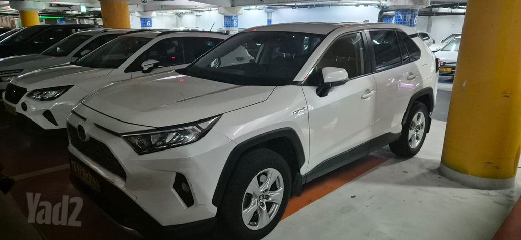 מודעת רכב טויוטה RAV4
