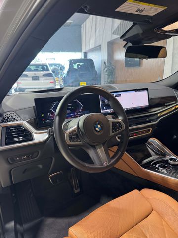 ב מ וו X6