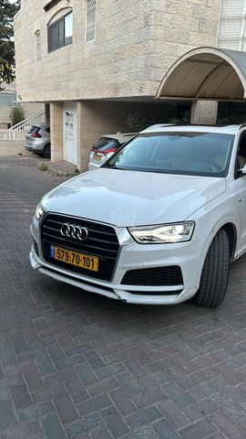 אאודי Q3