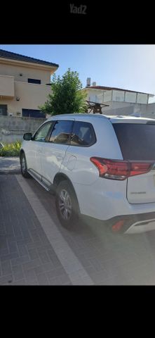 מיצובישי אאוטלנדר