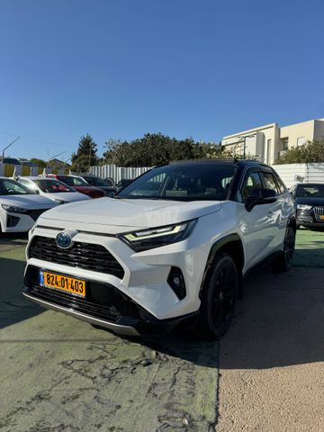 טויוטה RAV4