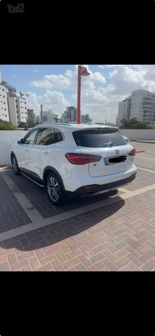 אם ג'י EHS PHEV