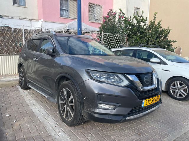 ניסאן אקס טרייל