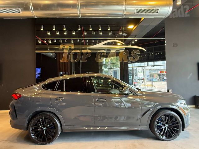 ב מ וו X6