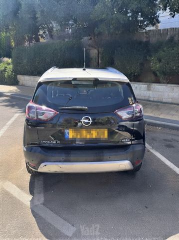 אופל קרוסלנד X
