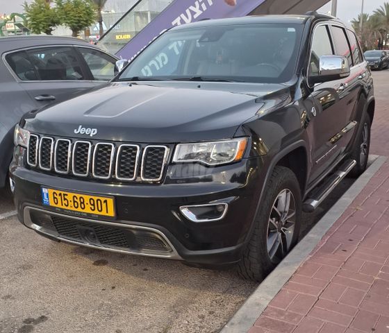 מודעת רכב ג'יפ גרנד צ'ירוקי