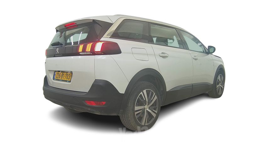 פיג'ו 5008