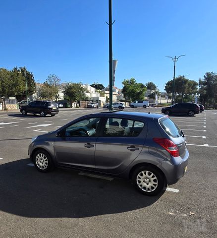 יונדאי i20