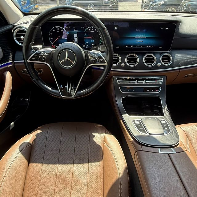 מודעת רכב מרצדס-בנץ E-class 1