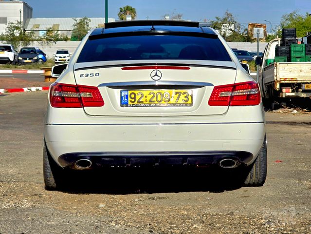 מודעת רכב מרצדס-בנץ E-class