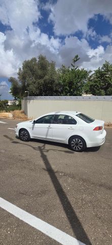 מיצובישי לנסר
