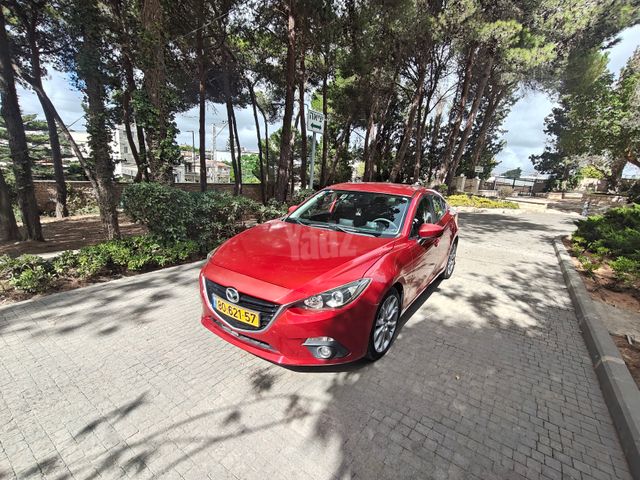 מאזדה 3