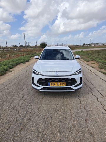 אם ג'י ZS