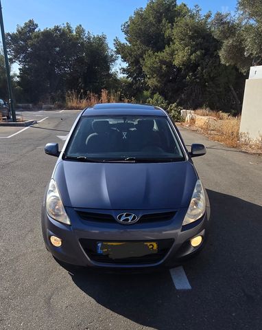 יונדאי i20