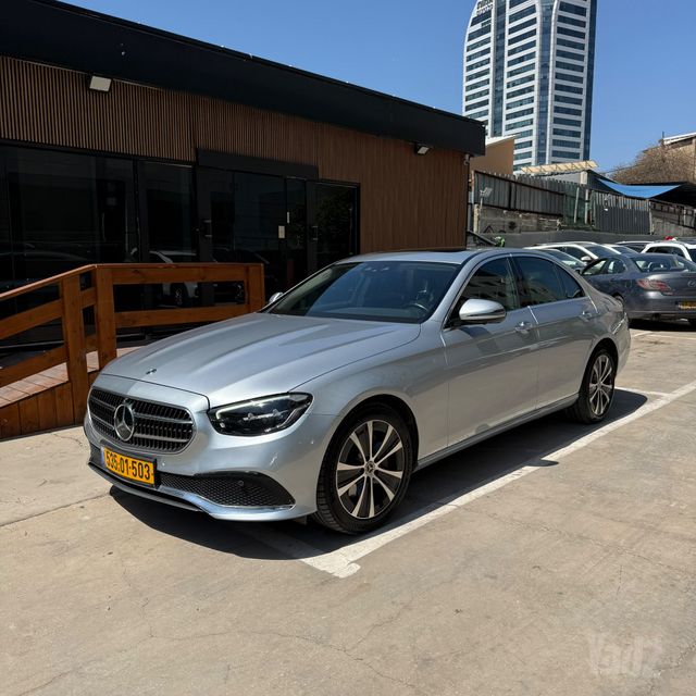 מודעת רכב מרצדס-בנץ E-class
