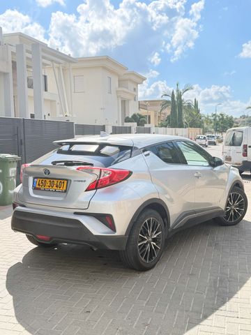 טויוטה C-HR