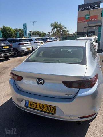 מאזדה 3