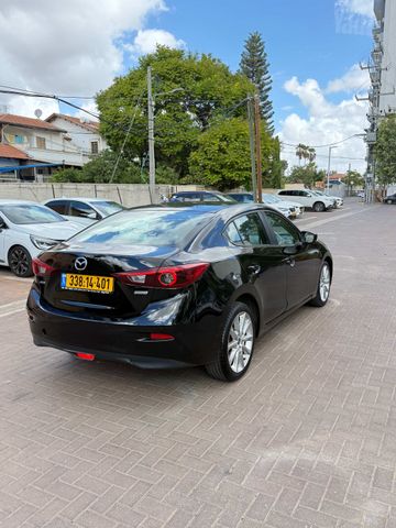מאזדה 3